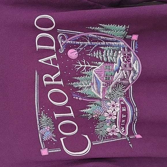 Vintage graphic crewneck sweatshirt Colorado winterwear mountain scene art - Picture 2 of 6